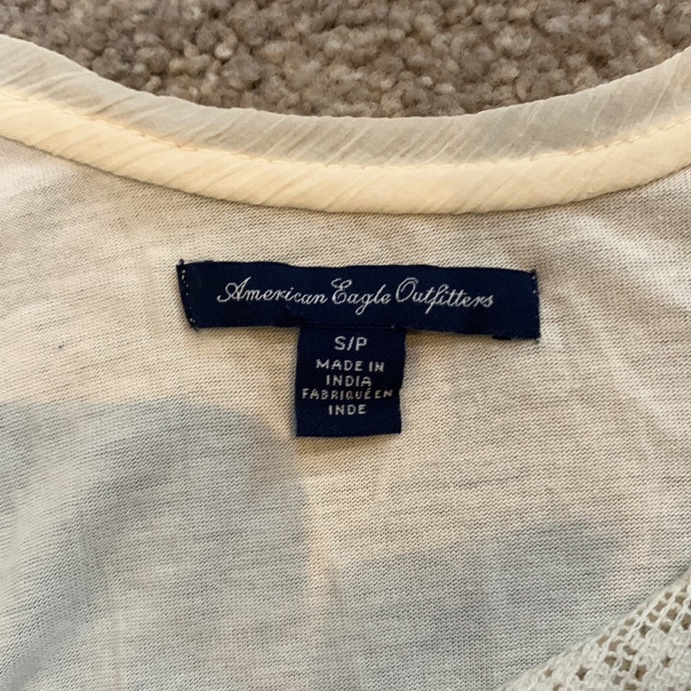 Cream Lace American Eagle Tank - Picture 3 of 3